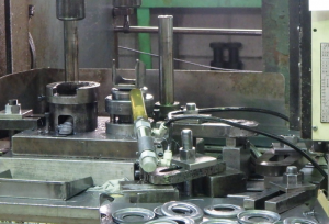 プレス画像_01金型作成